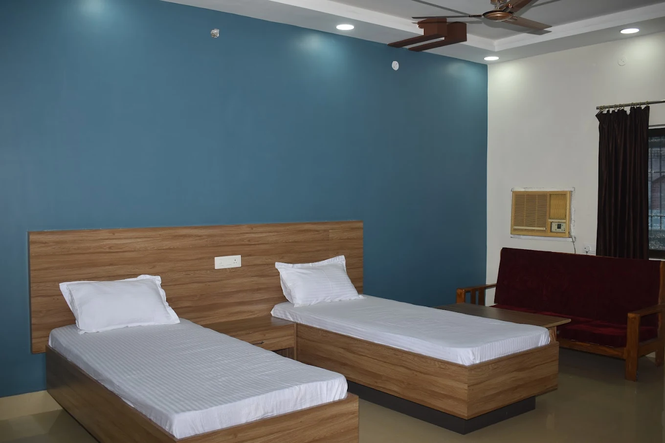 AC Rooms at Hotel SR